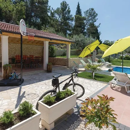 Ferienhaus Beautiful In *