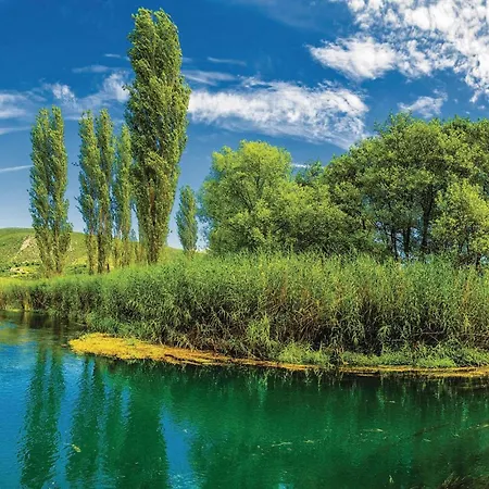 Σπίτι διακοπών Lovely In With Wifi Bacina