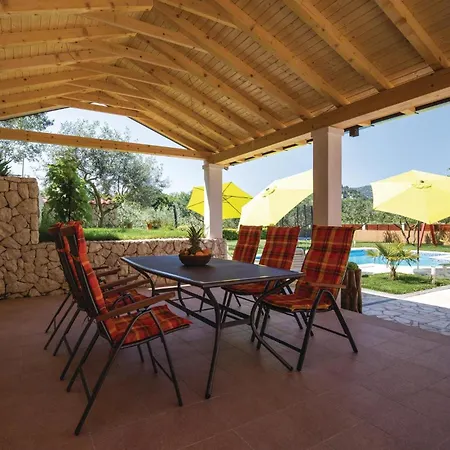 Σπίτι διακοπών Lovely In With Wifi