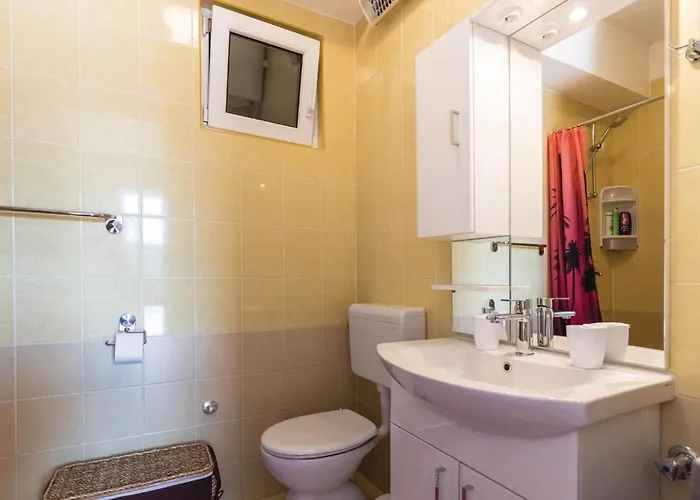 Lovely In With Wifi Holiday home Bacina