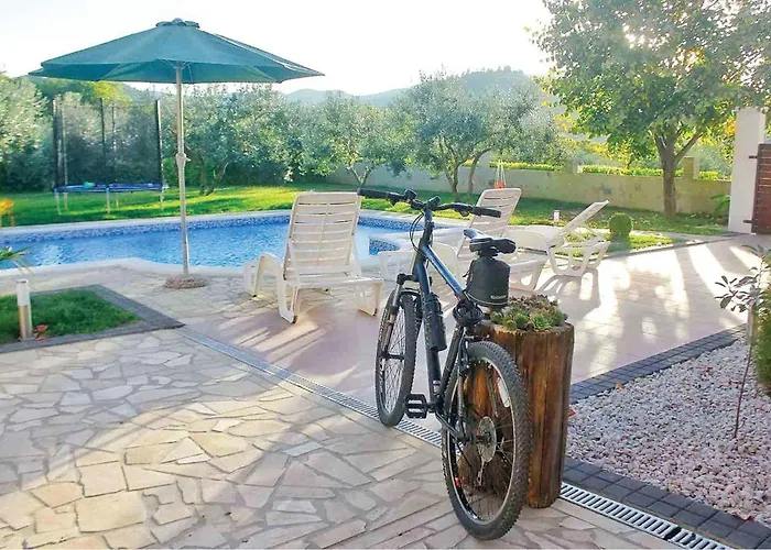 Lovely In With Wifi Holiday home *